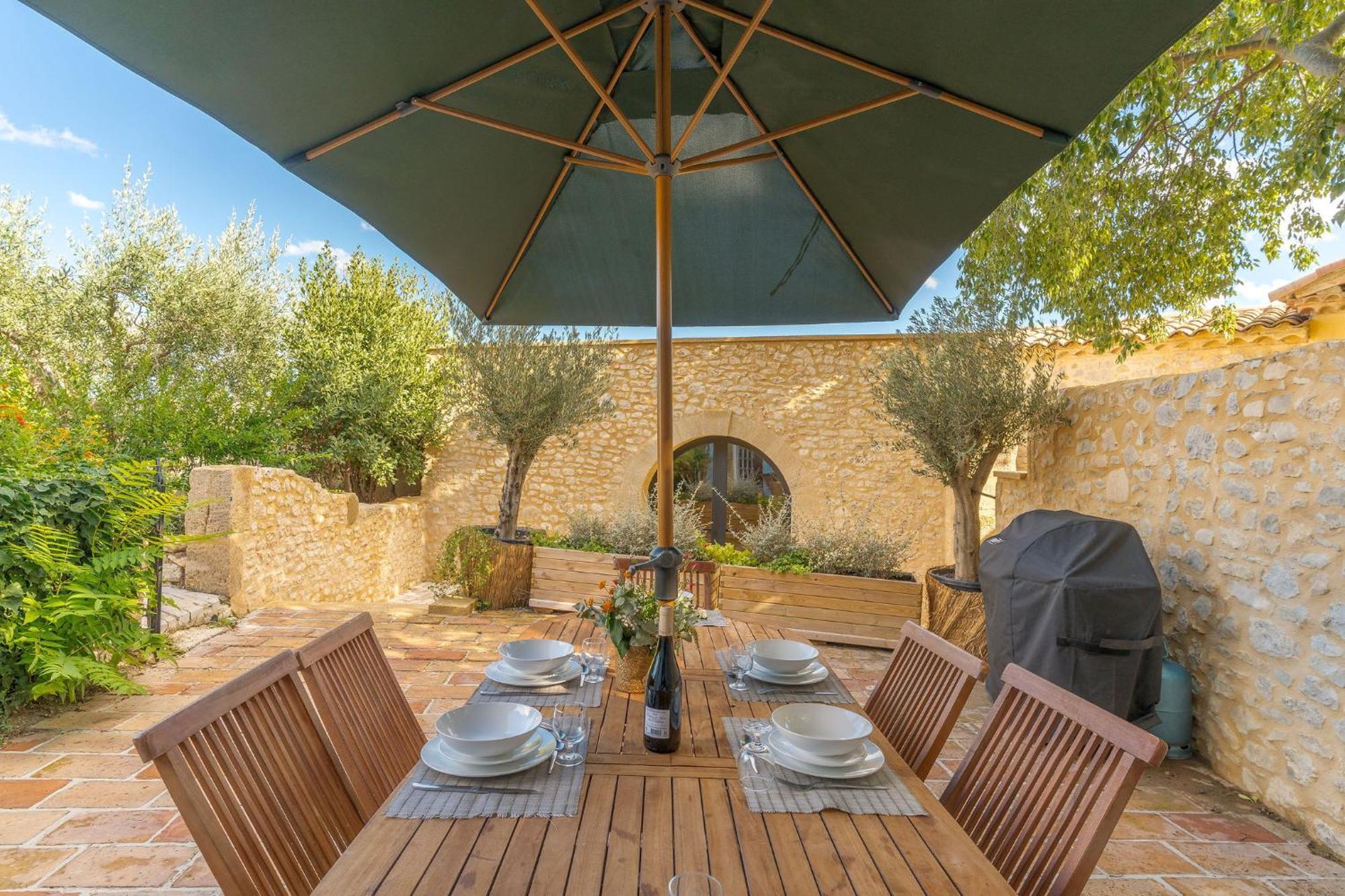 Les Calades Villa Lédenon Dış mekan fotoğraf